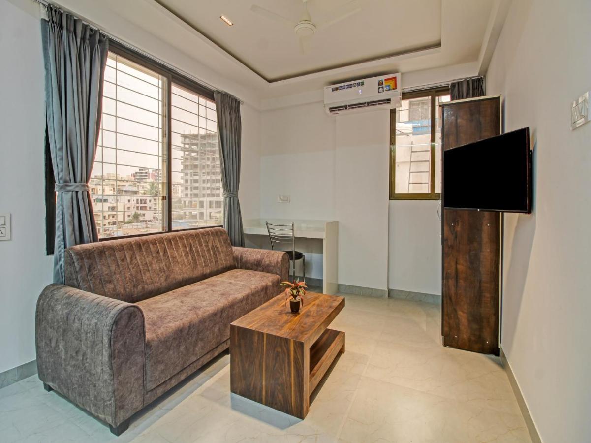 Collection O Crystal Hotel Pimpri-Chinchwad Buitenkant foto